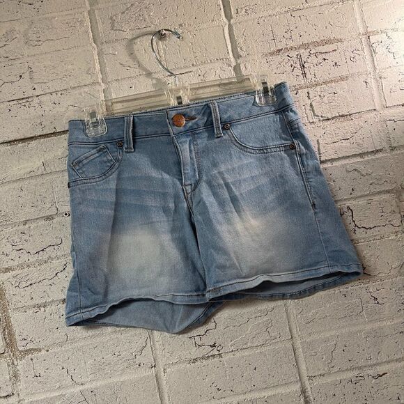 Evermore Acid Washed Denim Shorts 1 - Picture 1 of 11